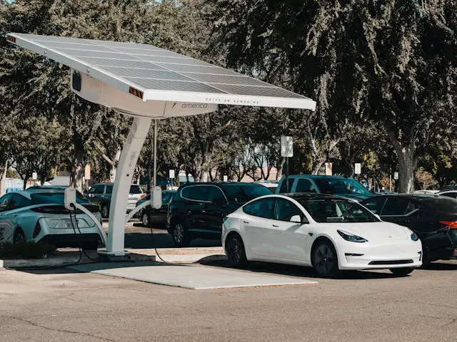 Is de toekomst echt vol met elektrische auto’s? 